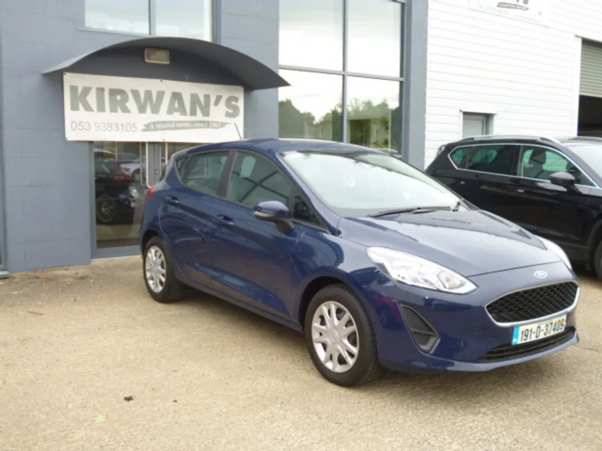 Ford Fiesta ZETEC 1.10 70PS 5SPEED 5DR 2019 - Image 2