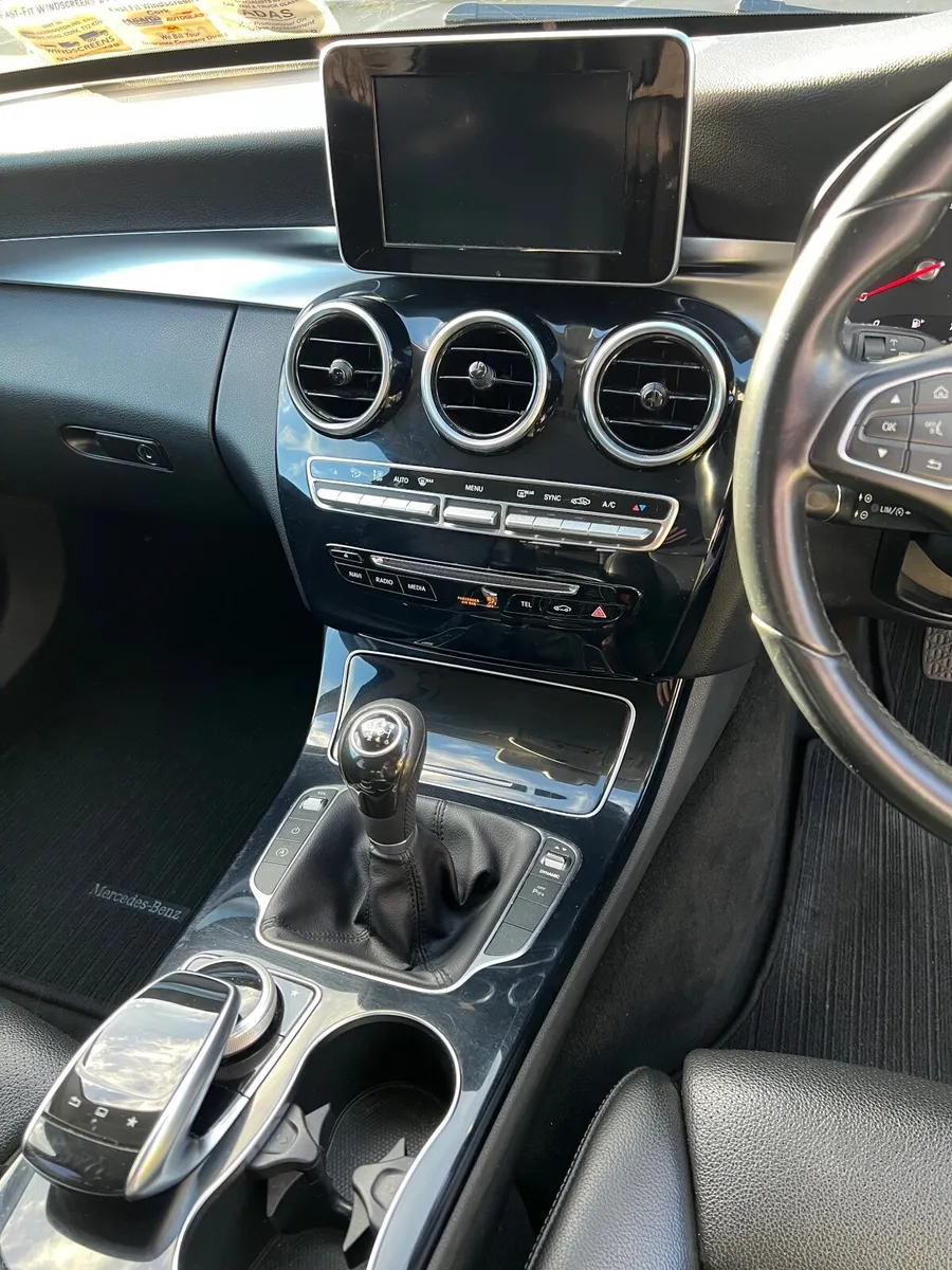 Mercedes C200 2015 1.6 diesel - Image 4