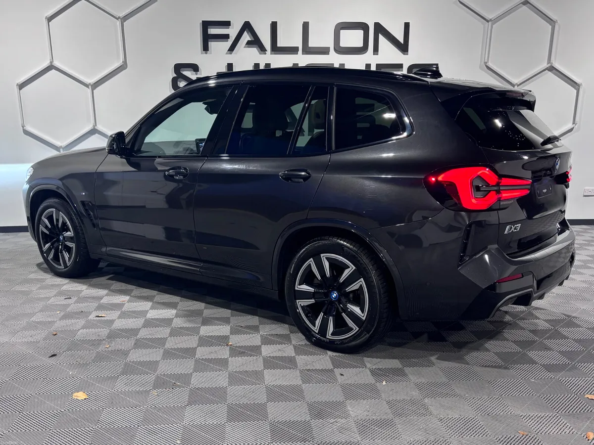 BMW iX3 M SPORT 80KwH BATTERY // CREAM LEATHER - Image 3