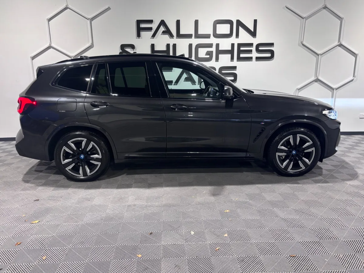 BMW iX3 M SPORT 80KwH BATTERY // CREAM LEATHER - Image 4