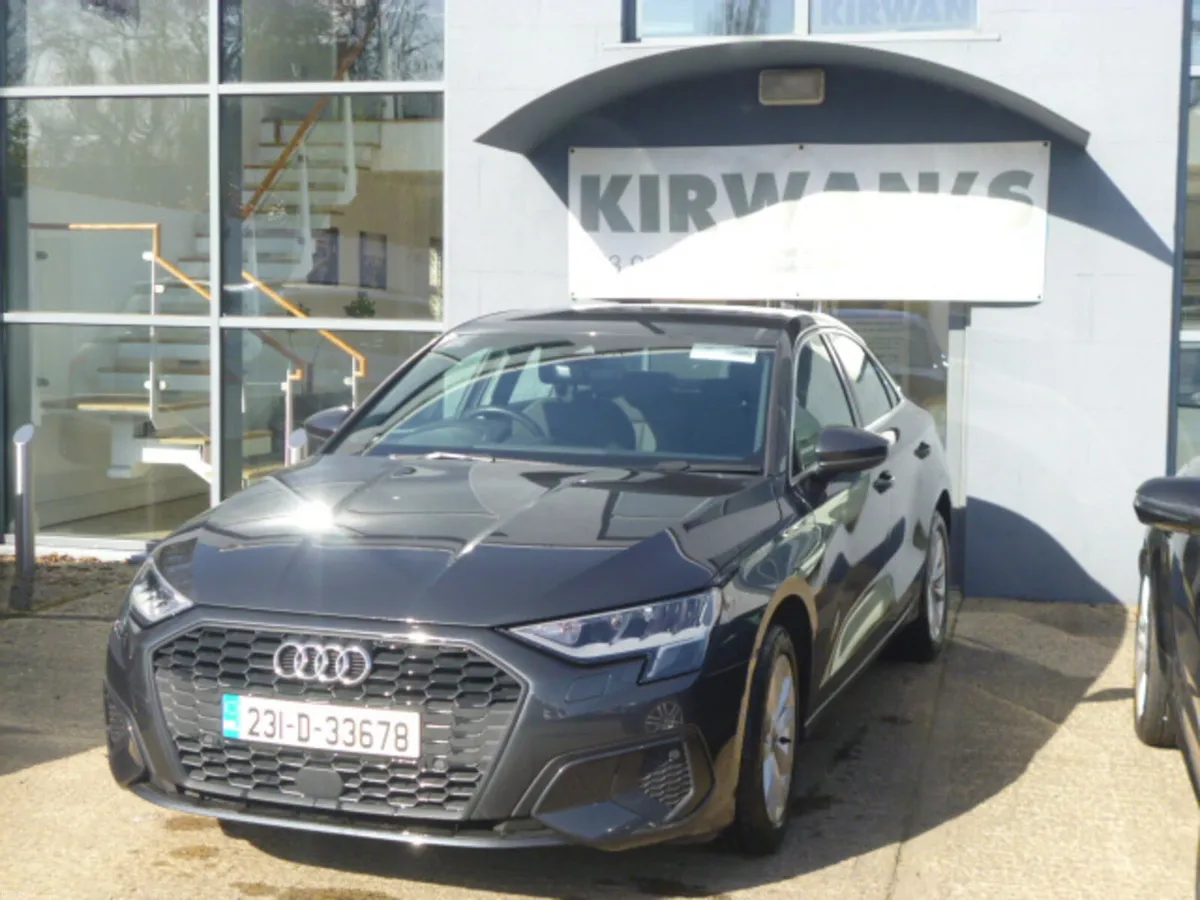 Audi A3 Attraction 2.0L 116HP 2023 - Image 3