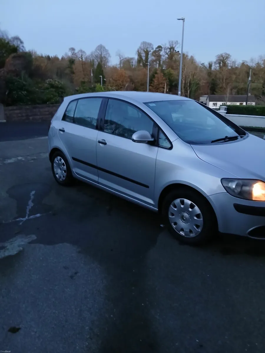 Volkswagen Golf 2006 - Image 1