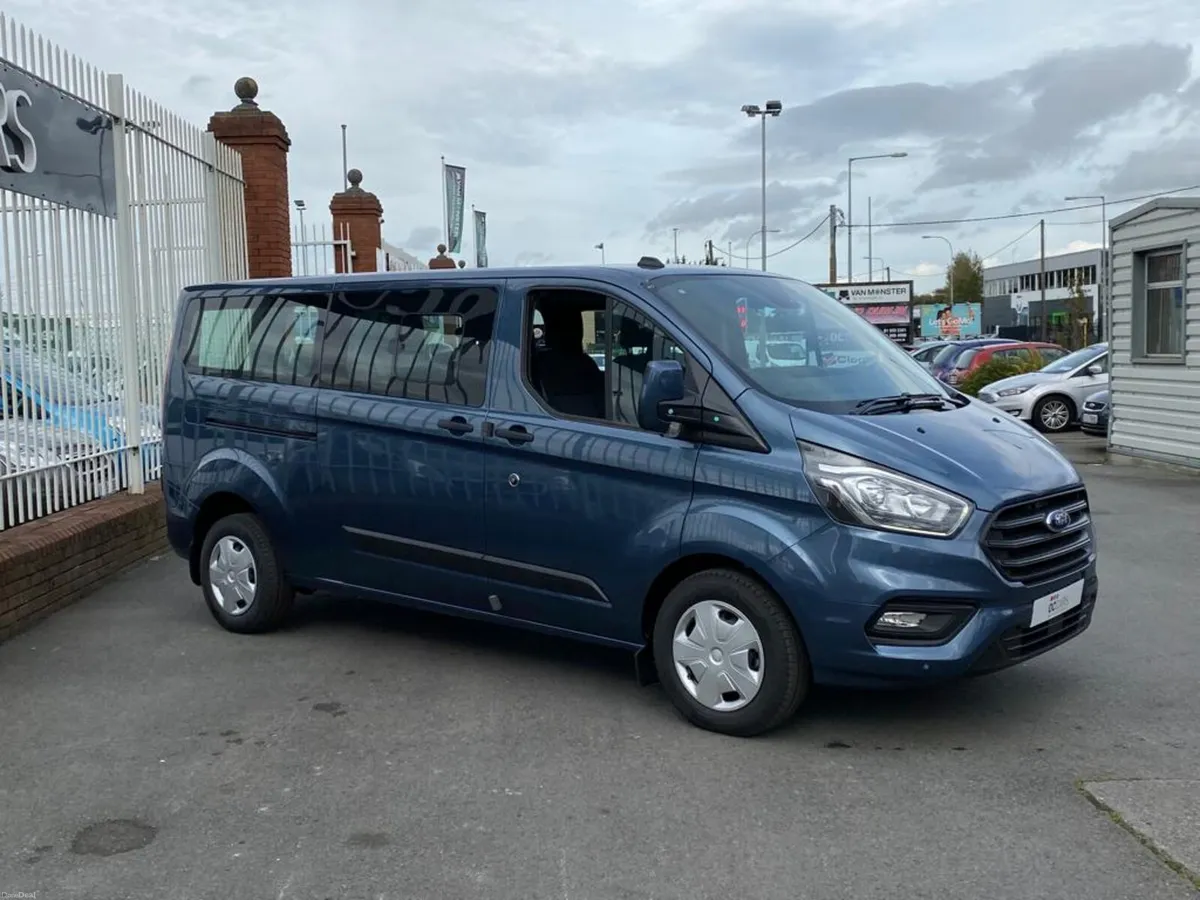 Wheelchair Accessible Taxi Ford Custom 9 Seats - Image 4