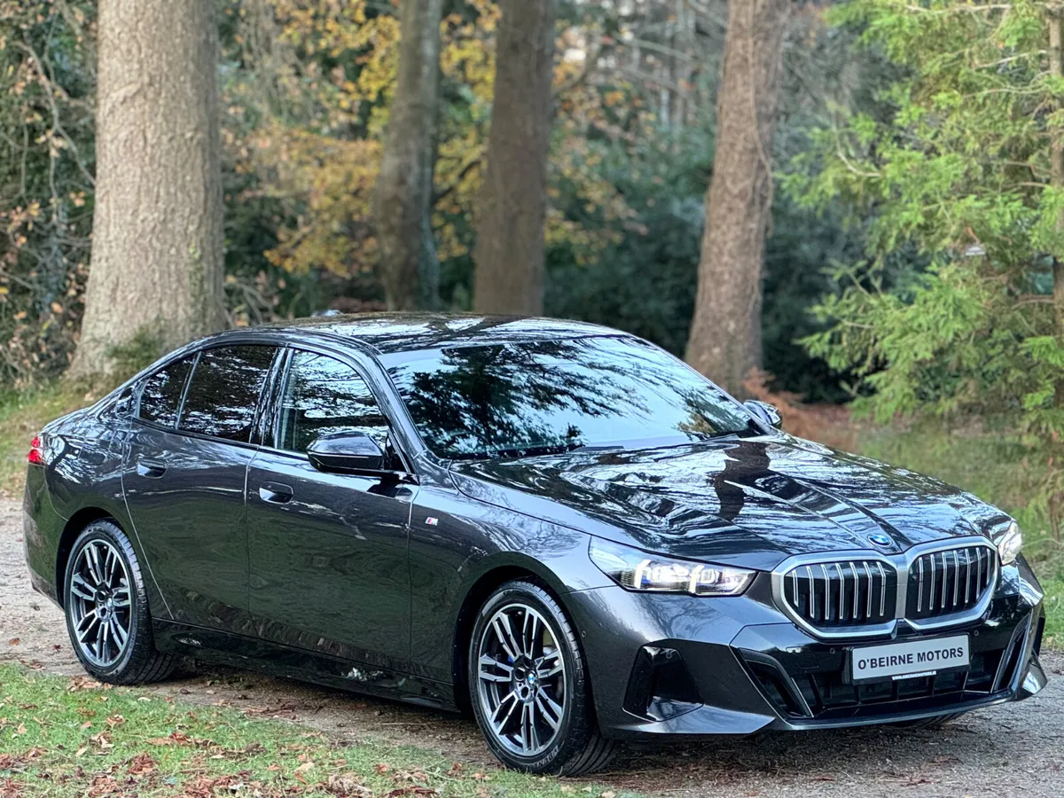 G60 520i MSPORT * 3D CAMERA PACK * - Image 4