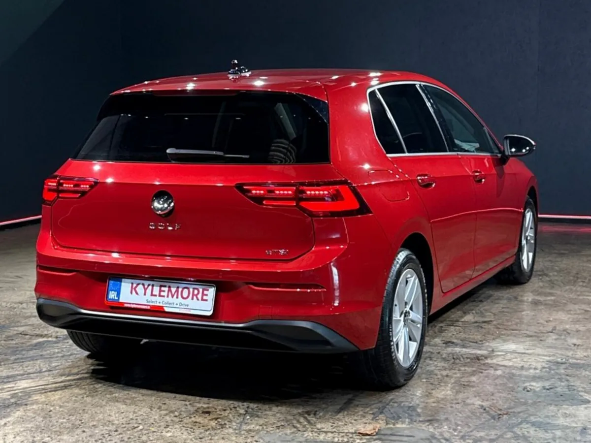 Volkswagen Golf AUTOMATIC 1.0L E-TSI - CRUISE CONT - Image 4