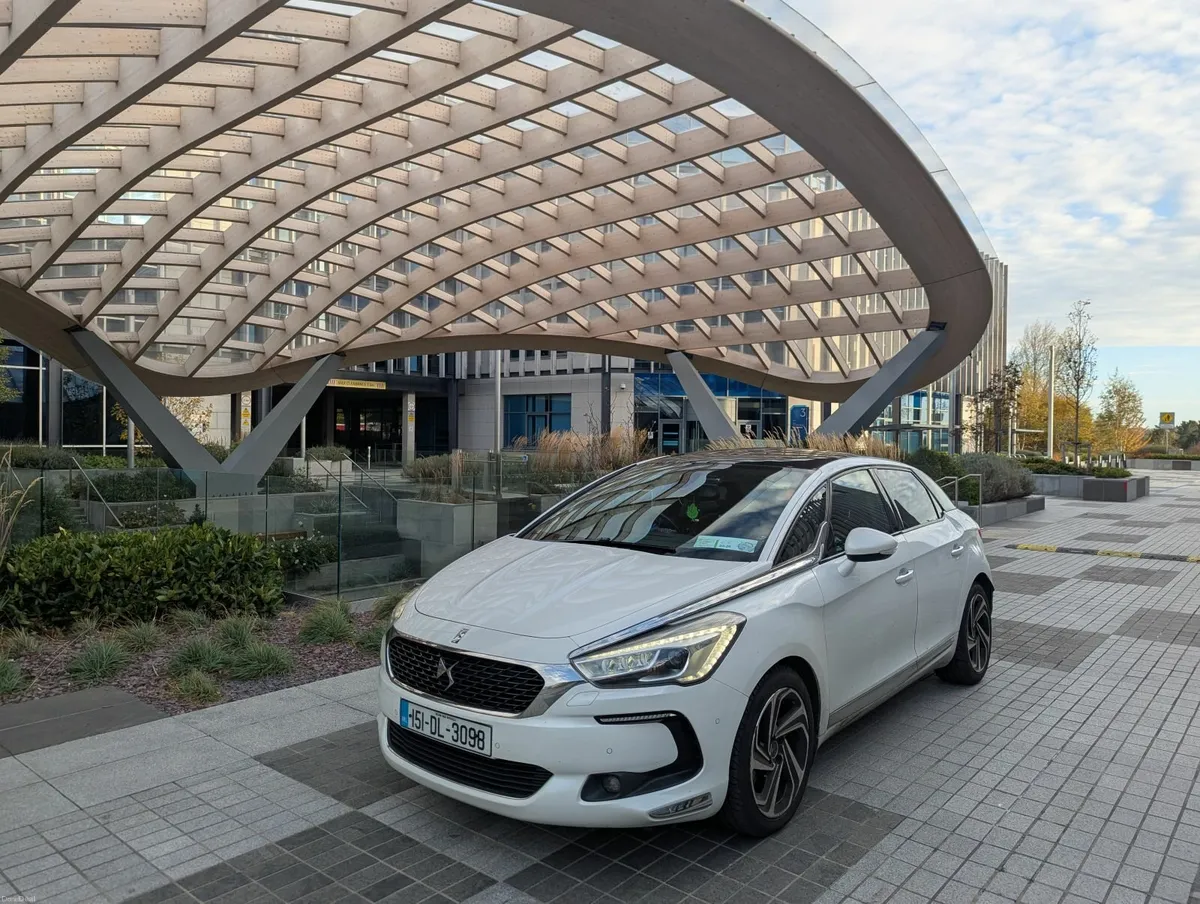 Citroen DS5 Automatic 200BHP Hybrid Diesel 4WD 4x4 - Image 2