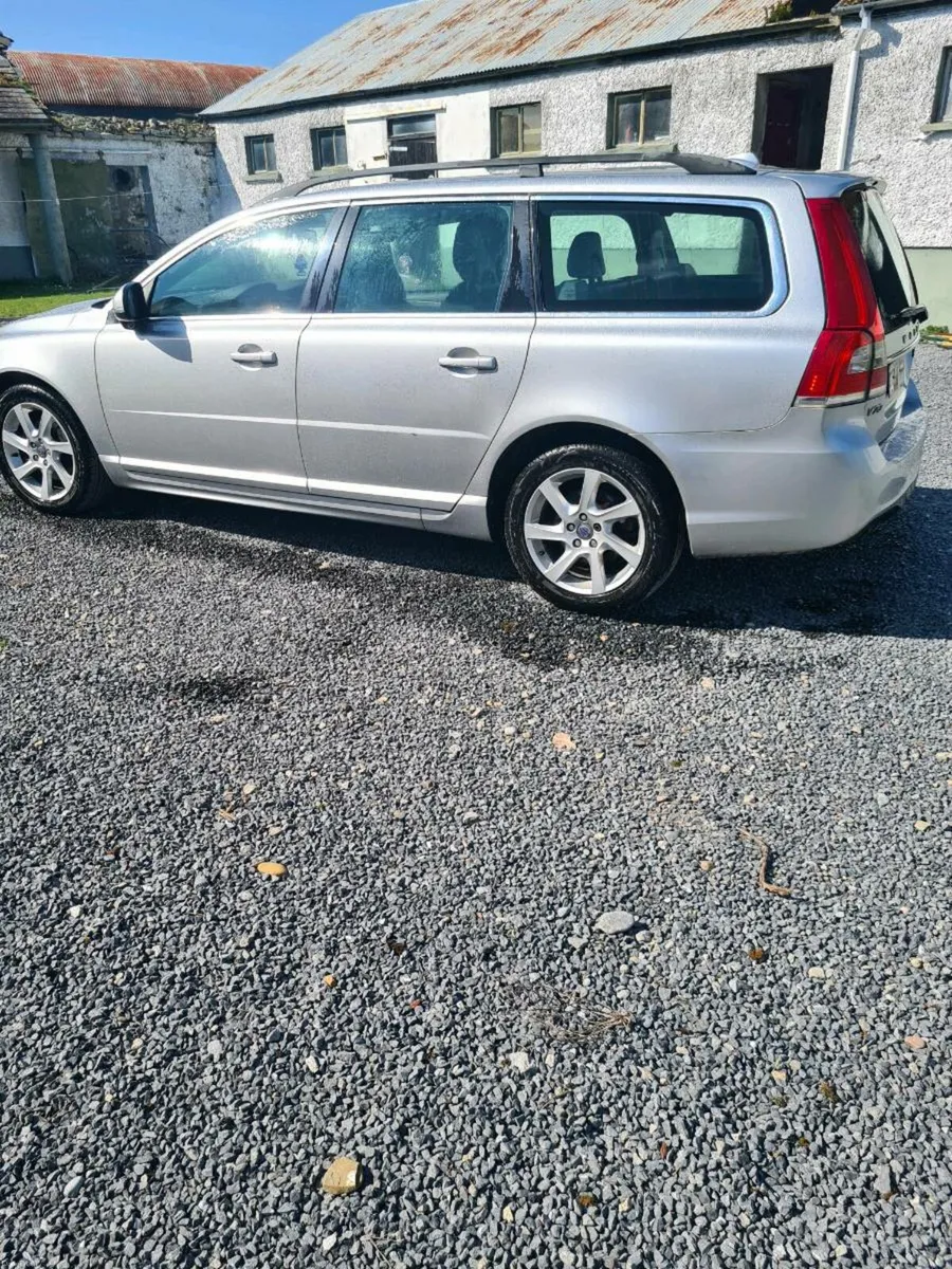 Volvo V70 Dsl 2.0 - Image 2