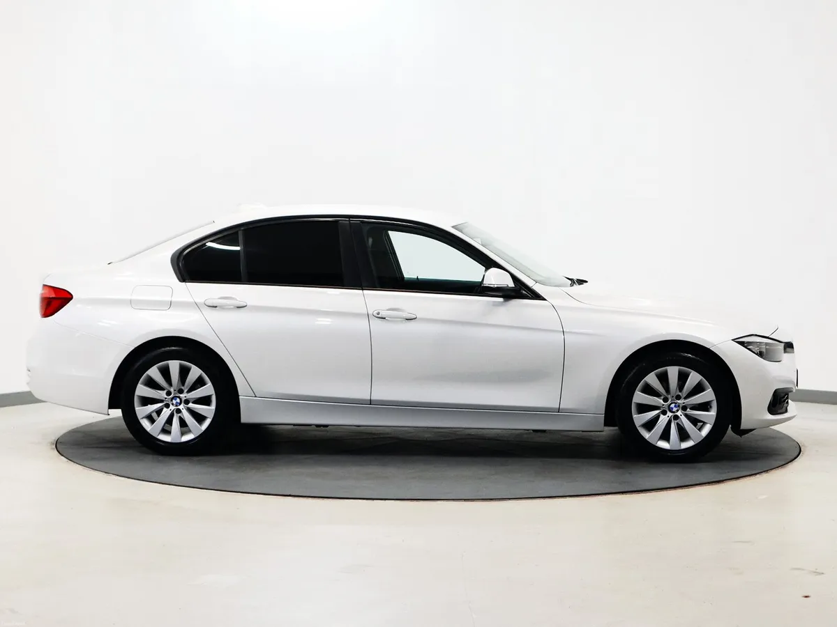 *114* 2016 BMW 3-Series 2.0 SE - Image 3