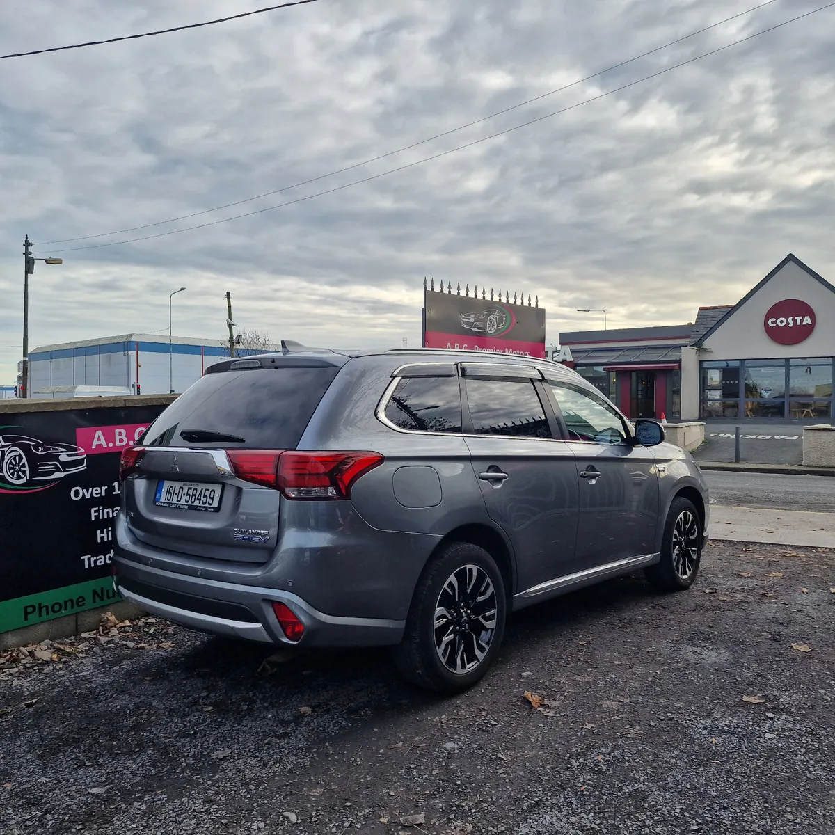 Mitsubishi Outlander 2016 Nct And Tax - Image 2