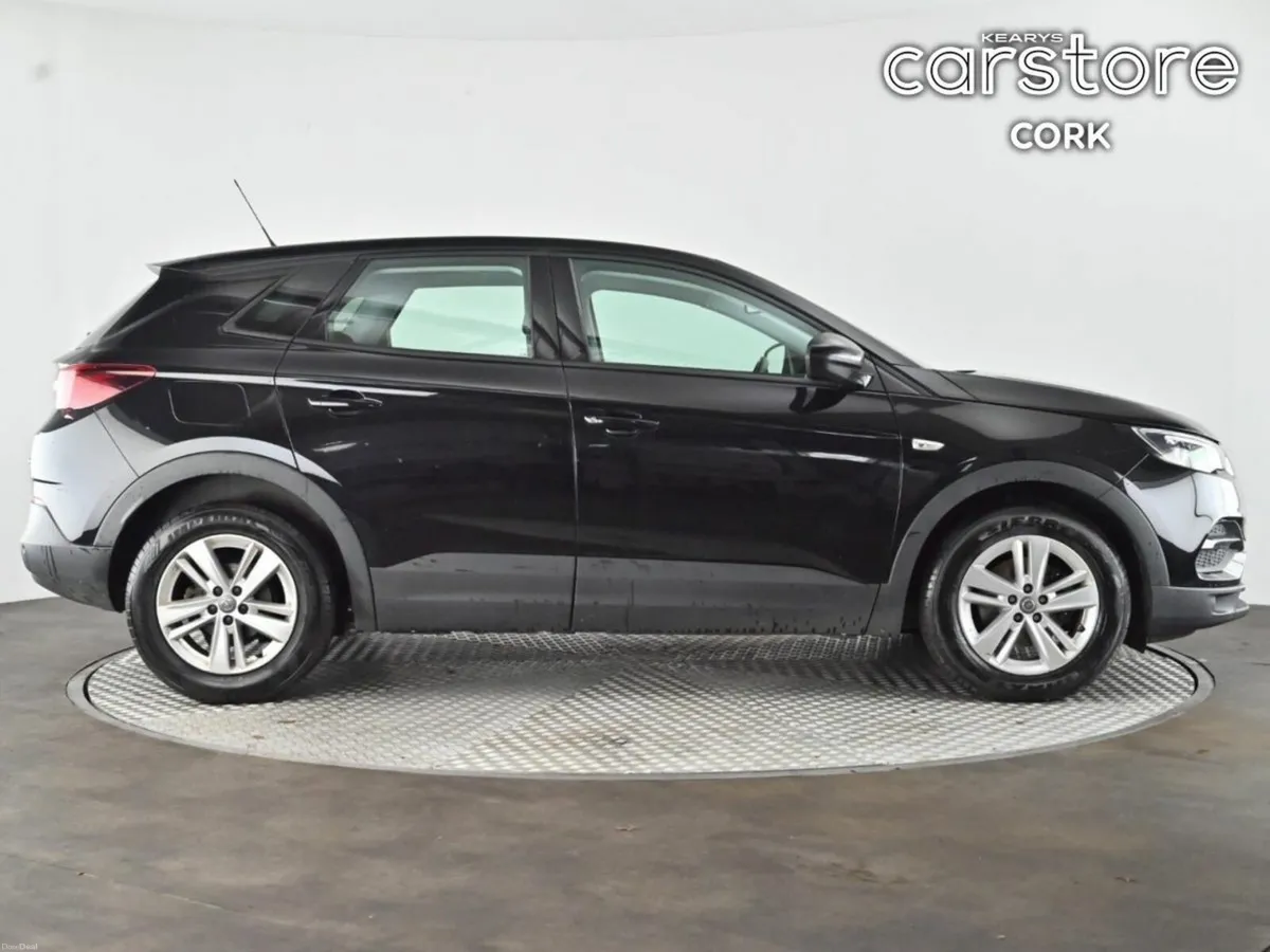 Opel Grandland X SC 1.2i 130PS 6 Speed - Image 3