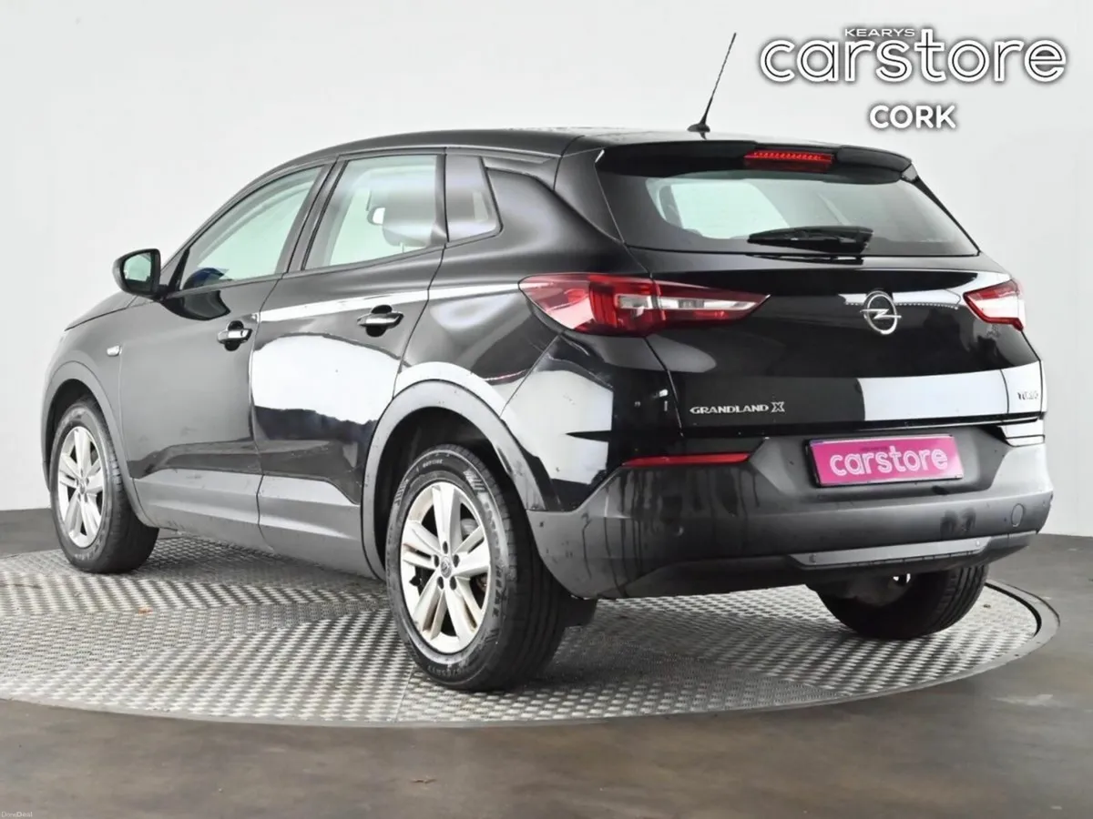 Opel Grandland X SC 1.2i 130PS 6 Speed - Image 4