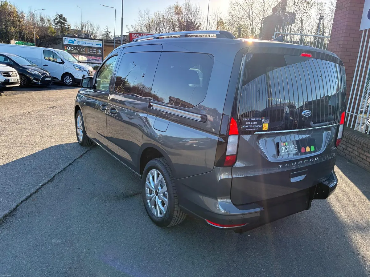 Drive From/Upfront Passenger Ford Connect Avance - Image 5