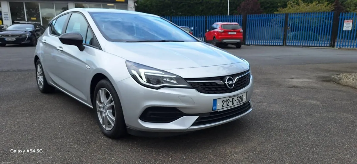 Opel Astra 2021 - Image 1