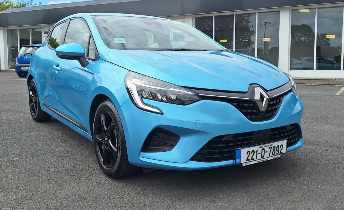 Renault Clio 2022 - Image 1