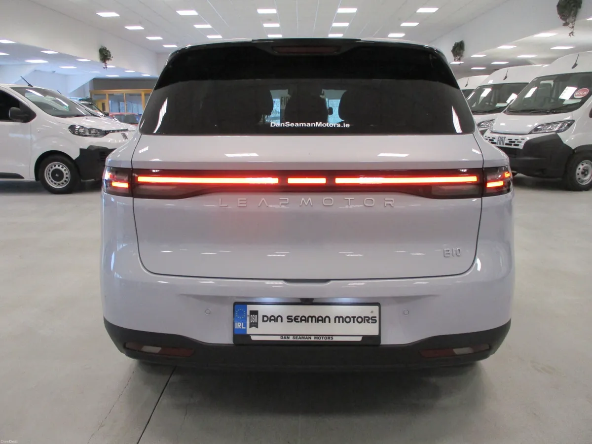 2026 LEAP MOTOR B10 EV DESIGN - Image 6