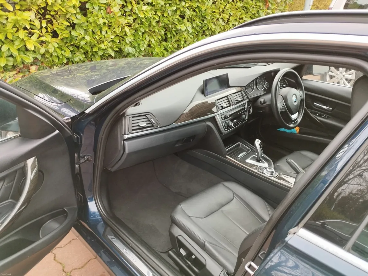 BMW 3-Series 2013 2.0 petrol Automatic - Image 4
