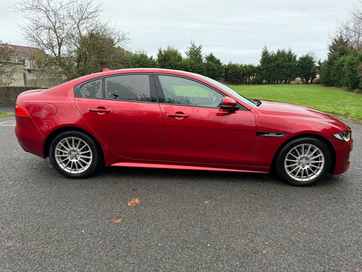 Jaguar XE 2.0D R-sport/Full service/fresh NCT - Image 4