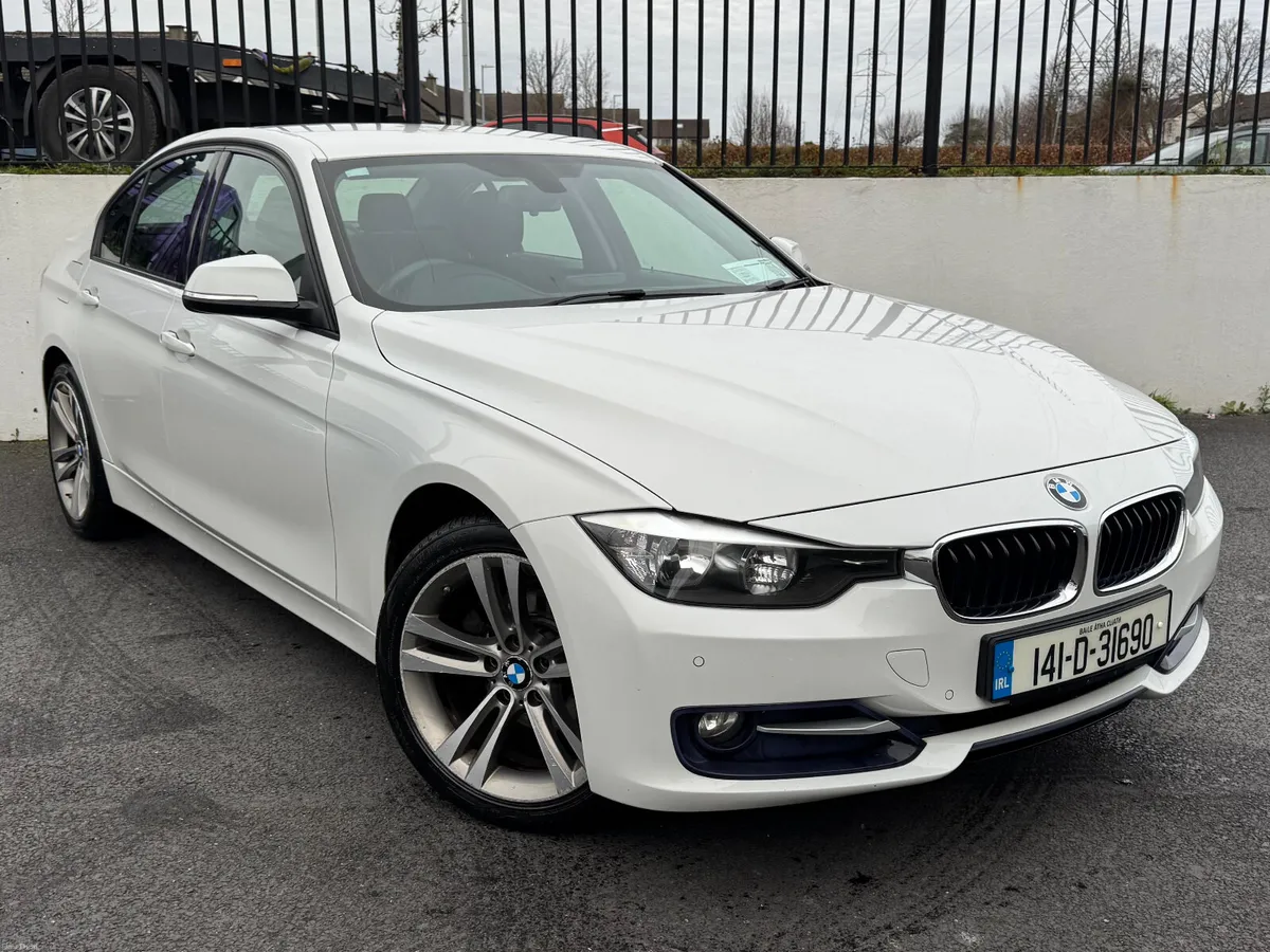 BMW 3-Series 2.0 318D SPORT // LOW KMS - Image 1