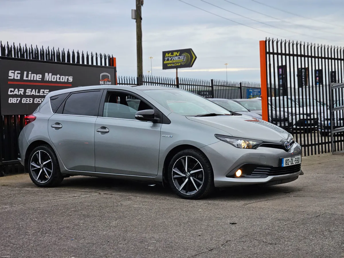 Toyota Auris 1.8 Hybrid LUNA - Image 3