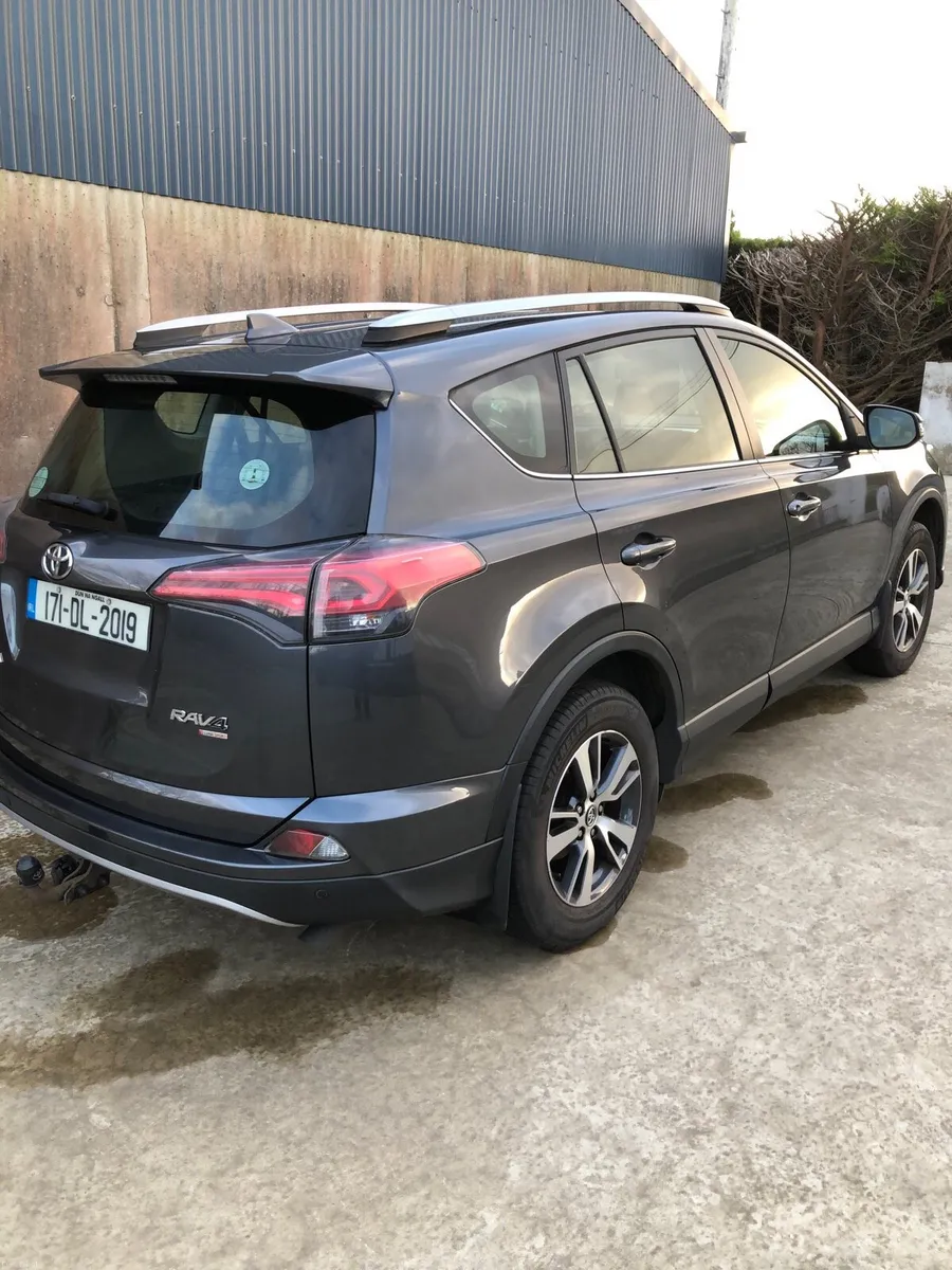 Toyota RAV4 - Image 4