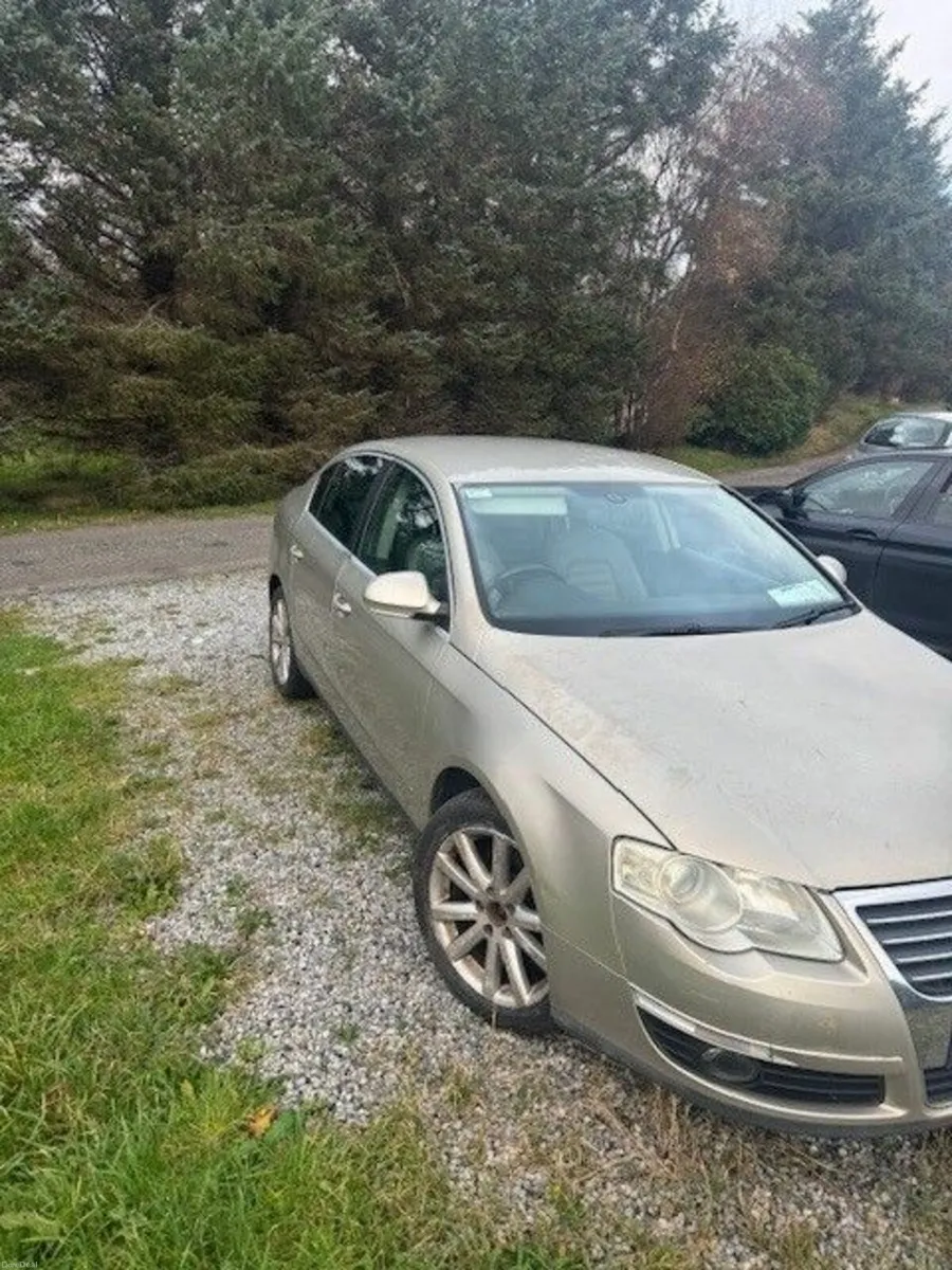 Volkswagen Passat 2008 - Image 2