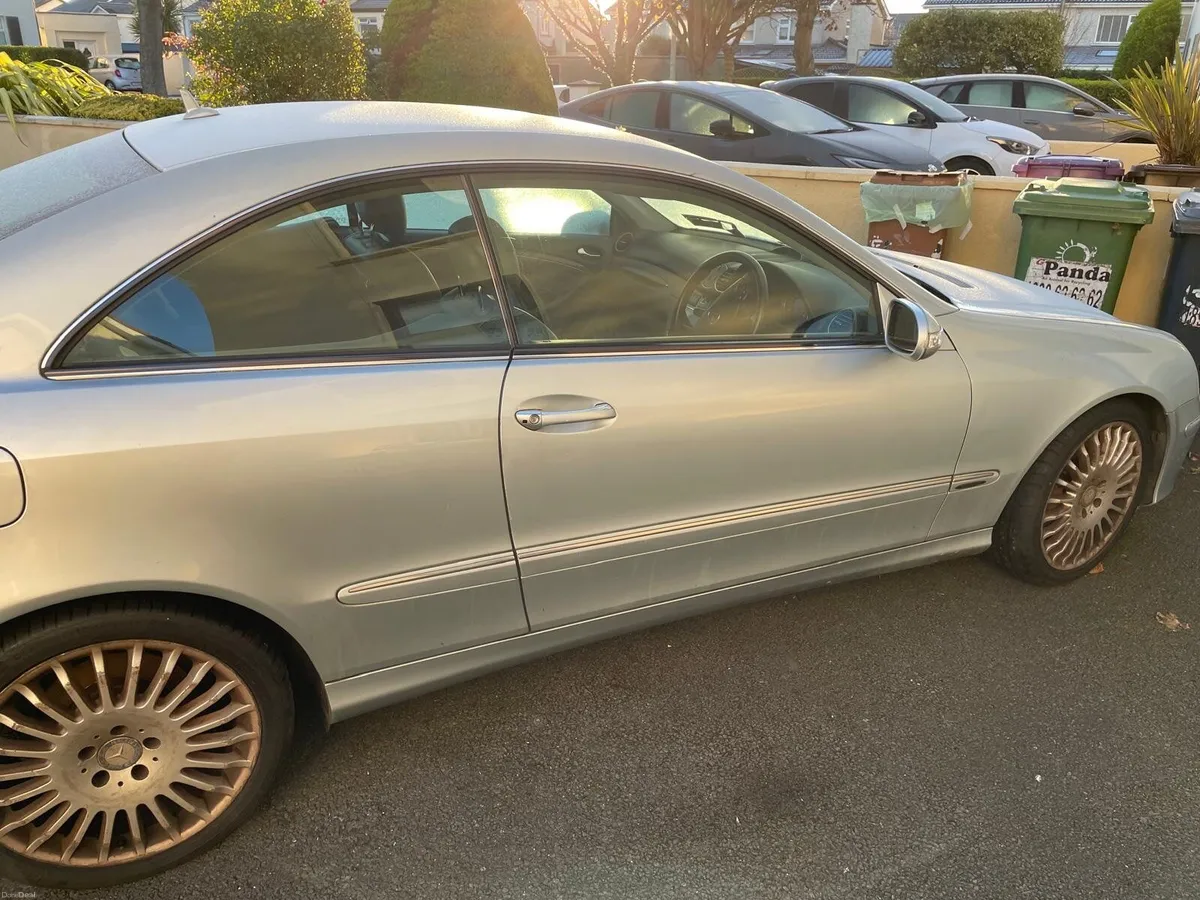 Mercedes-Benz CLK 2010 - Image 3