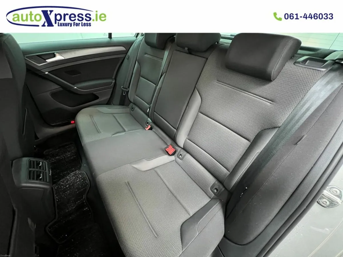 Volkswagen Golf 1.2 TSI Automatic, Reversing camer - Image 4