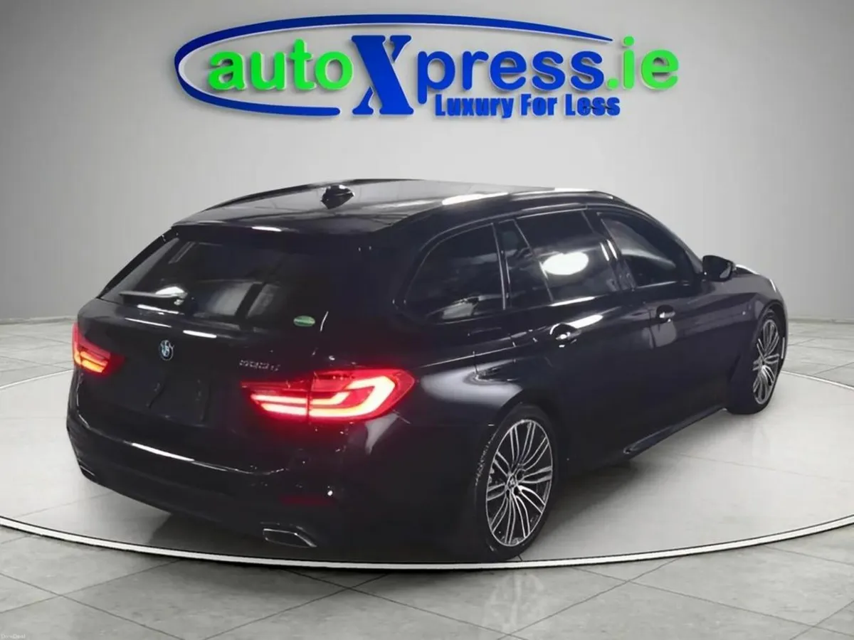 BMW 5-Series 523D TOURING M-SPORT Automatic - Image 3