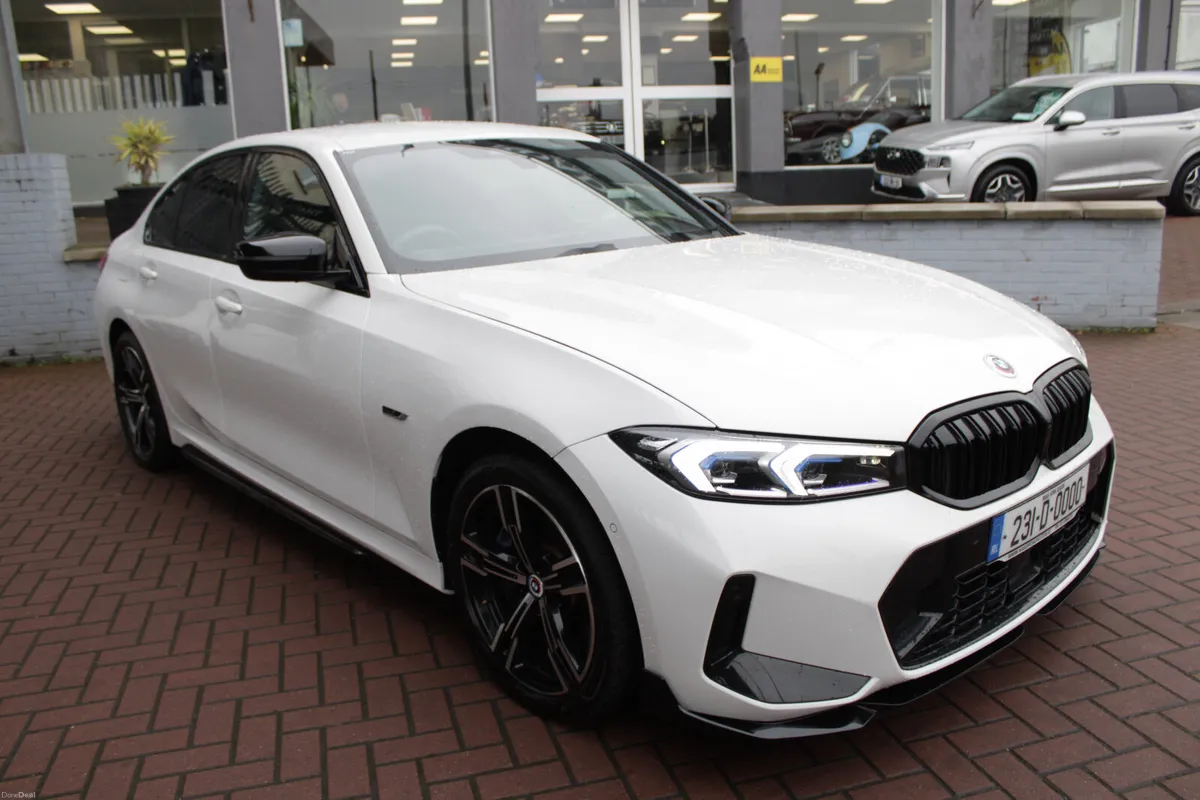 330E PLUG IN HYBRID M-SPORT PLUS PACK // HUGE SPEC - Image 2
