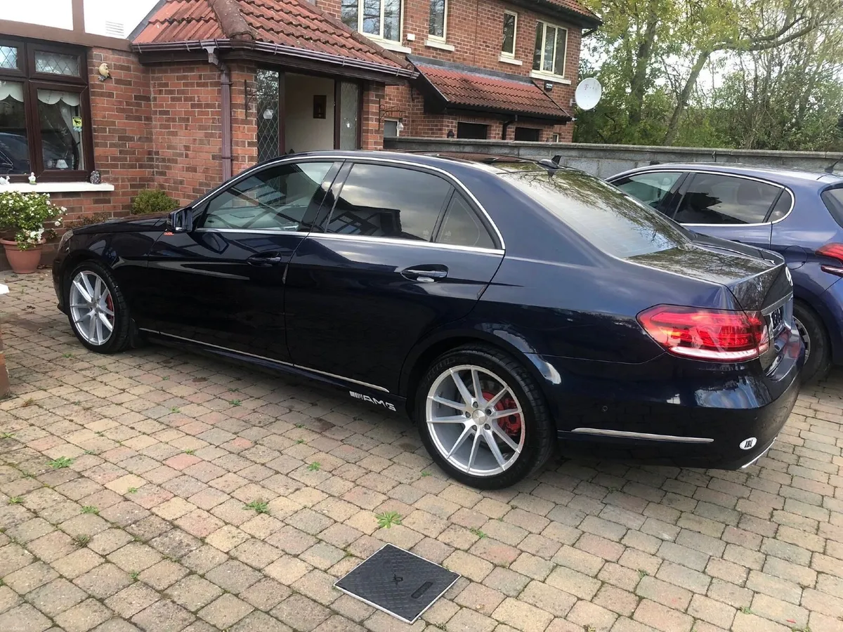 Mercedes-Benz E-Class 2015 W212 - Image 4