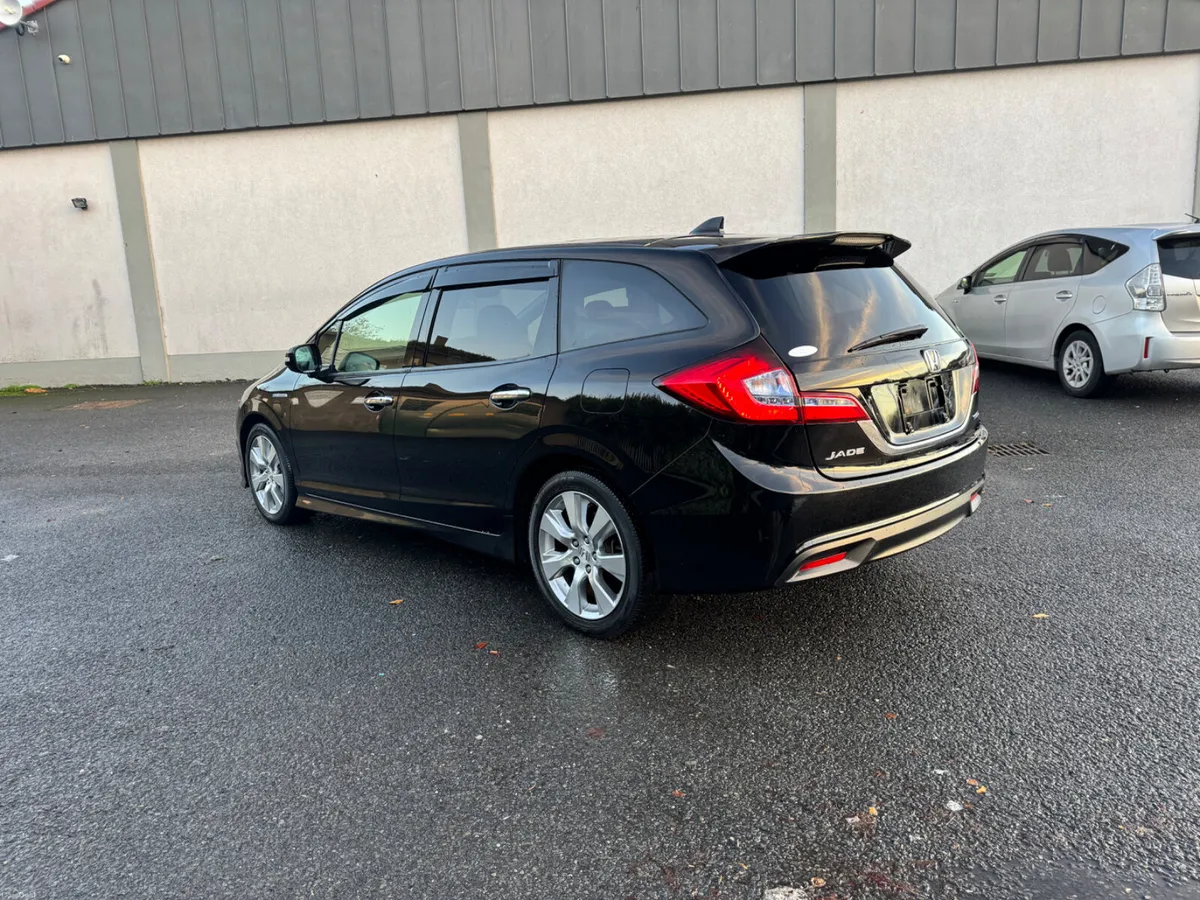 Honda Jade 1.5 Hybrid 6 Seats - Image 5