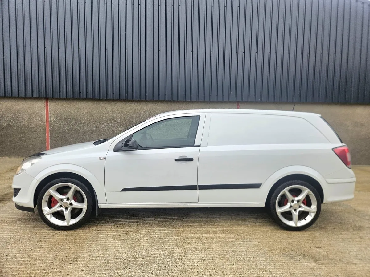 Vauxhall Astra van - Image 4