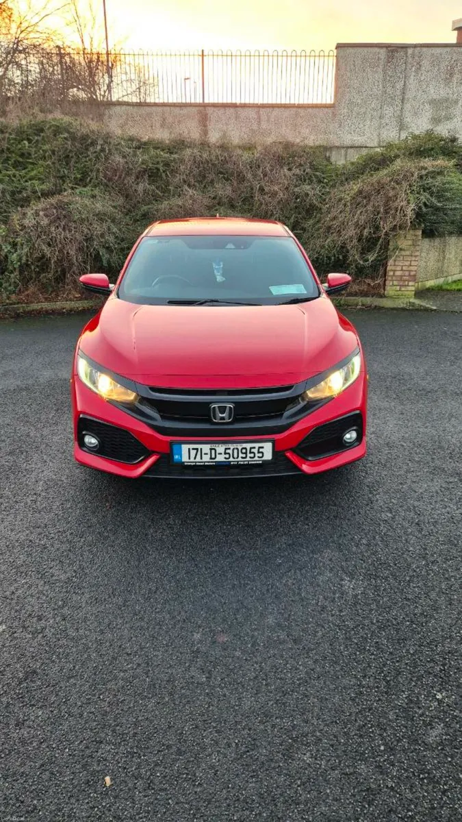 HONDA CIVIC 2017 1.0 VTEC TURBO SR 5DR NCT May2027 - Image 3