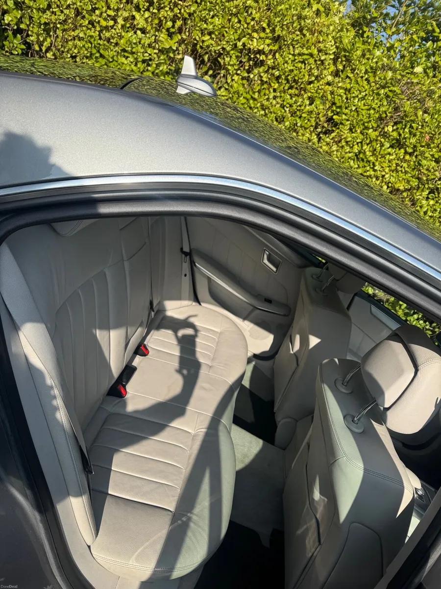 Mercedes-Benz E-Class 2015 - FRESH NCT and Service - Image 4