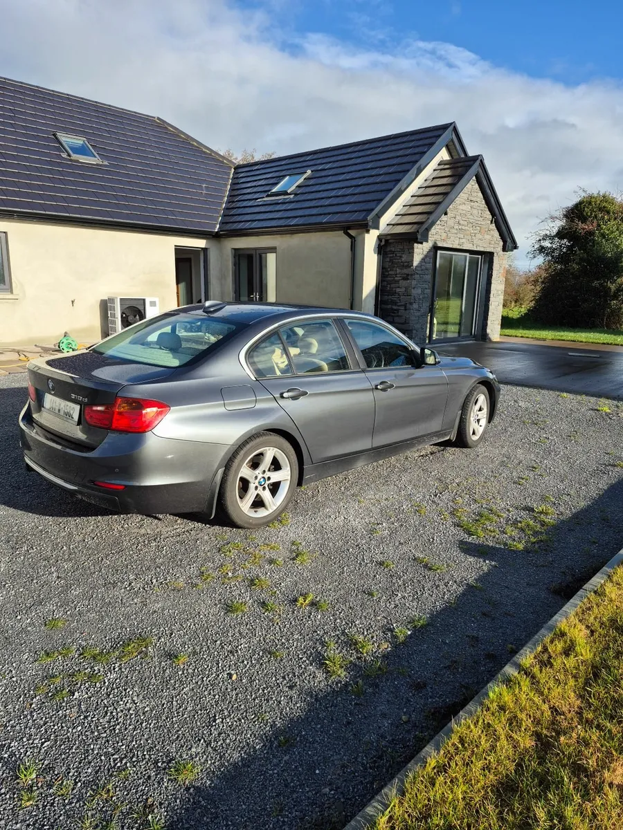 BMW 3-Series 2014 - Image 2