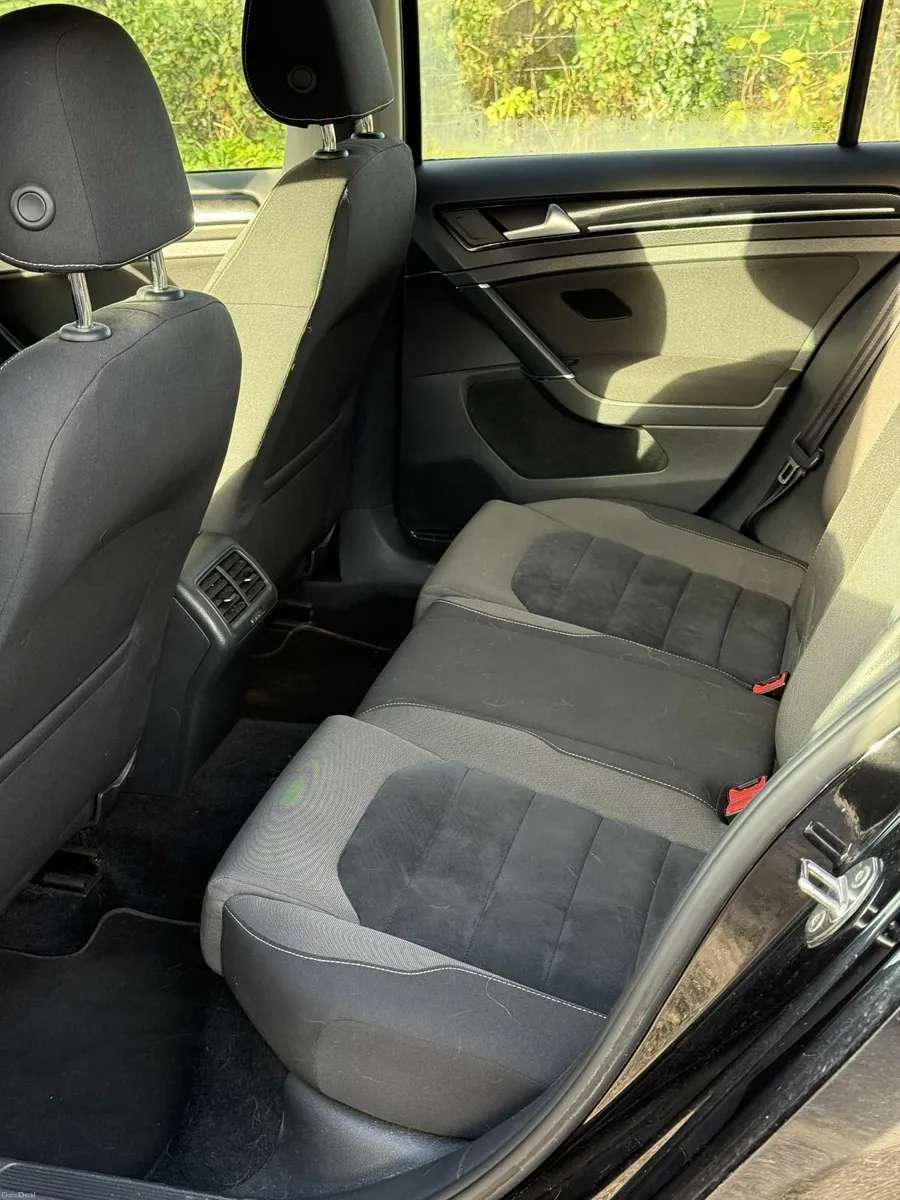 Volkswagen Golf 2014 - Image 2