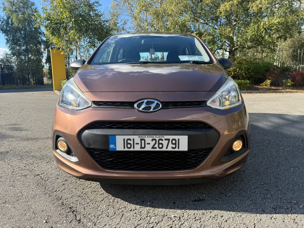 Hyundai i10 1.0 Petrol 5 Door Hatchback - Image 2
