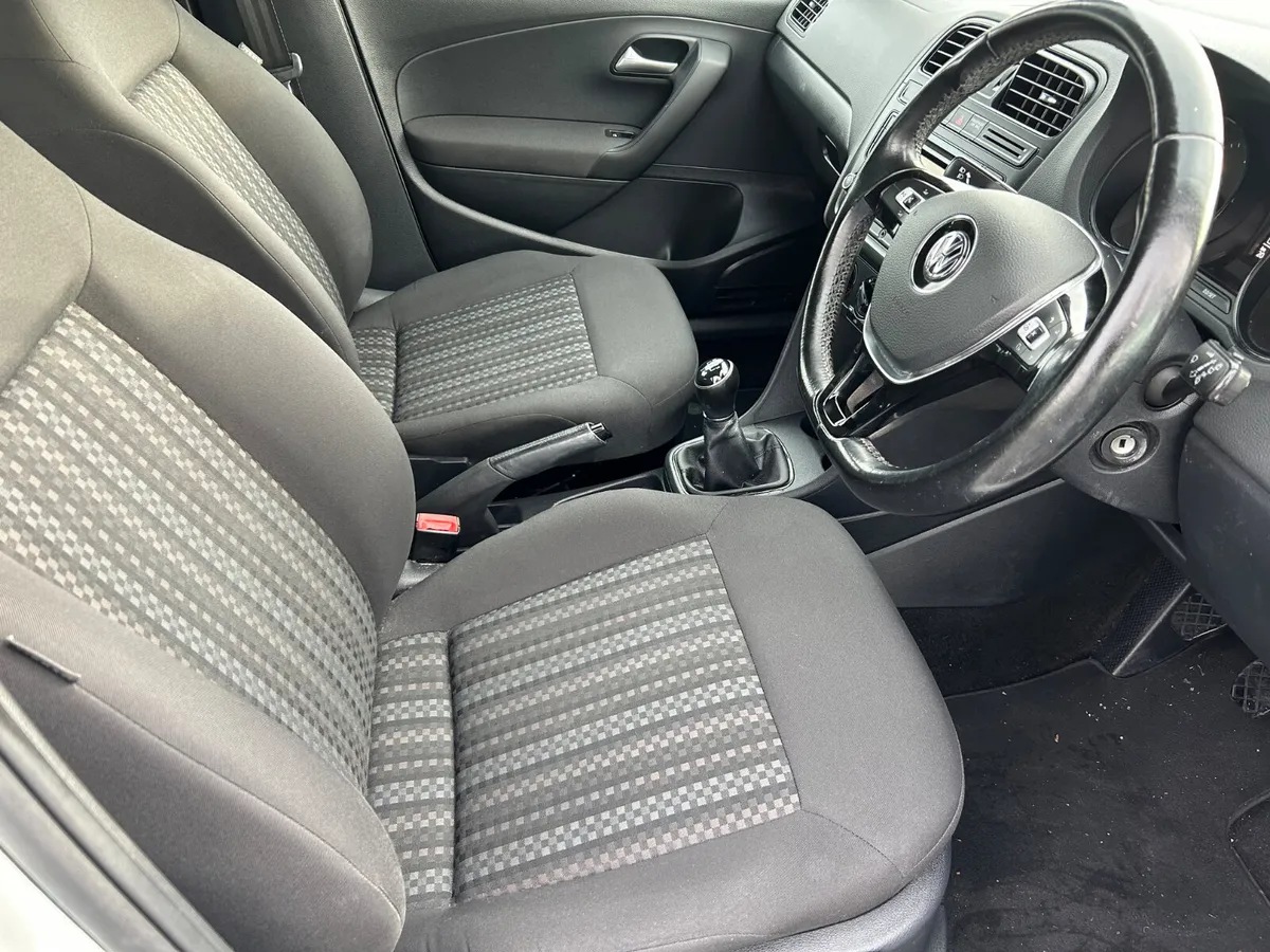 2016 Volkswagen Polo.. New NCT and Fully Serviced - Image 6