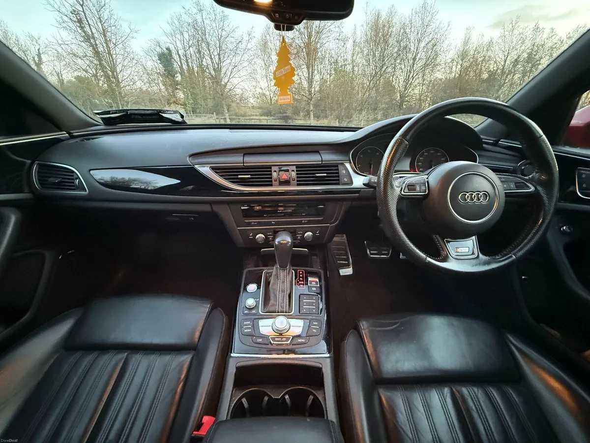 Audi A6 - Image 2