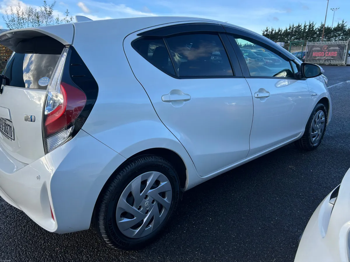 Toyota Aqua - Image 5