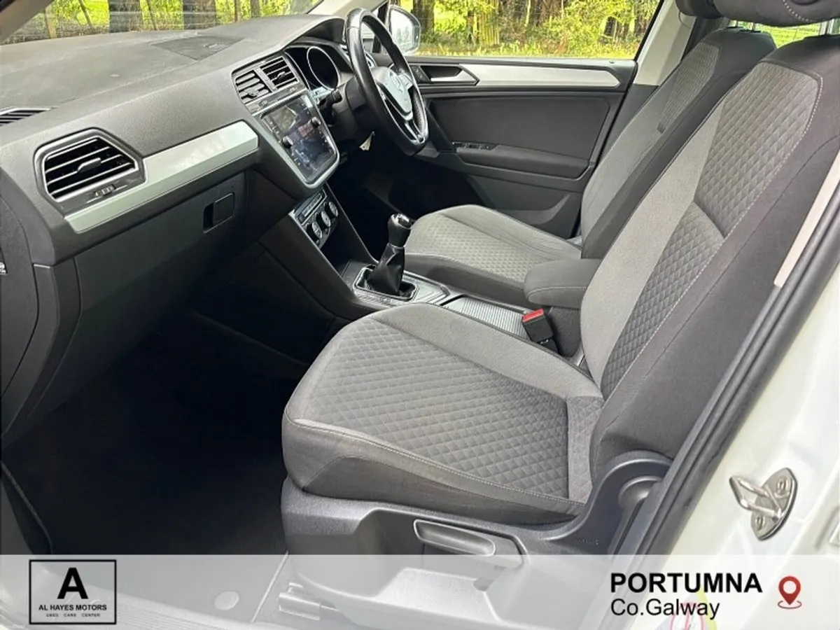 Volkswagen Tiguan COMFORTLINE 2.0 TDI 115BHP*SALE - Image 4