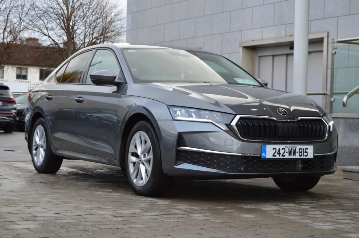 Skoda Octavia Selection 1.5TSI 115HP Low Mileage - Image 3