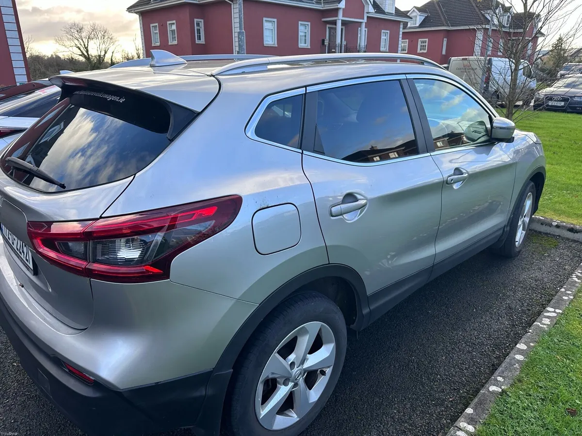 Nissan Qashqai 2017 - Image 2