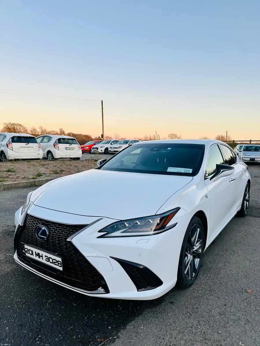 Lexus ES 2020 - Image 1