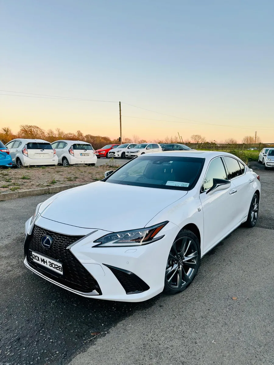 Lexus ES 2020 - Image 2