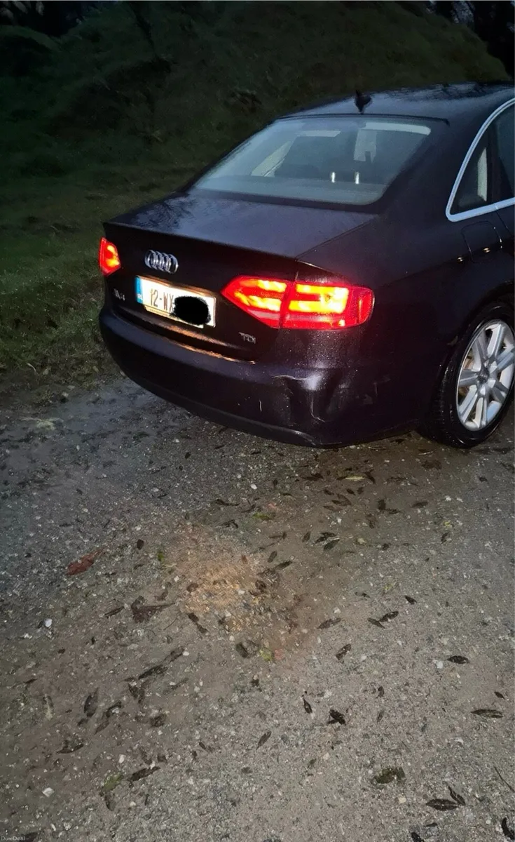 2012 Audi A4 - Image 4