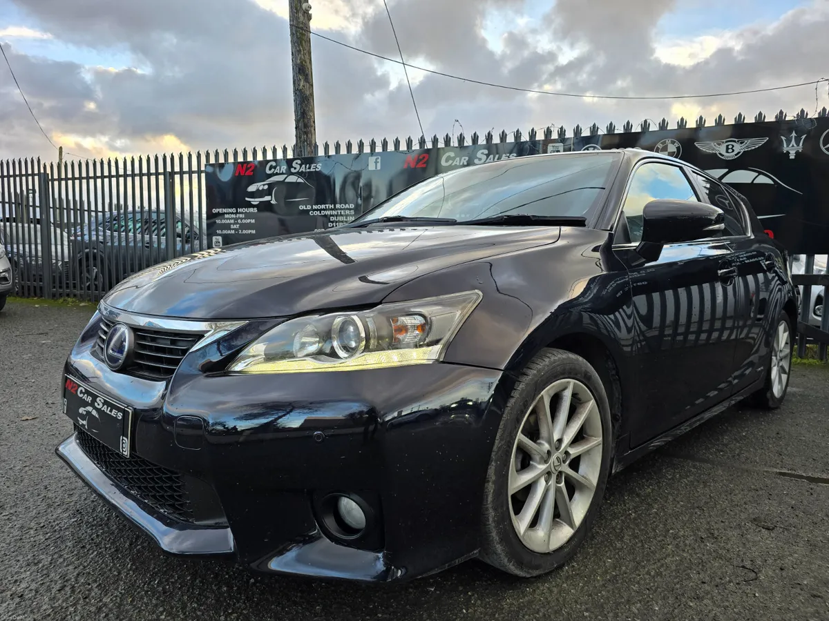 131 Lexus CT200h Hybrid, LOW MILES, NEW NCT - Image 2