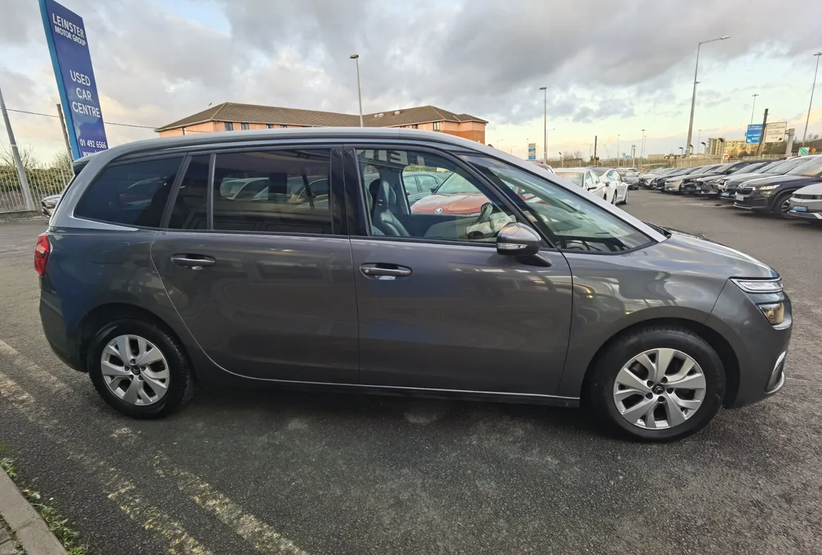 CITROEN GRAND C4 SPACETOURER **7 SEATER** - Image 4