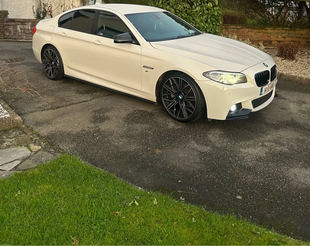 BMW 5-series 2014 - Image 2