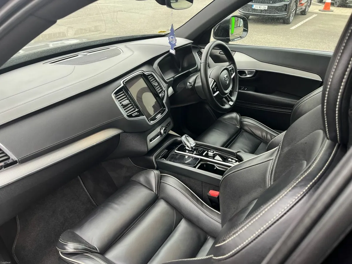 Volvo XC90 HYBRID PHEV PLUS DARK AWD T8 2.0 455 BH - Image 3